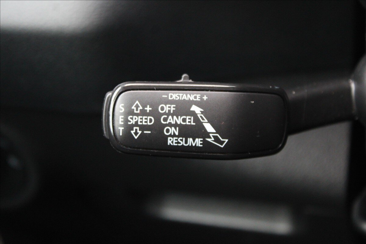 Škoda Karoq SUV / Terénní 1,5 l 110 kw