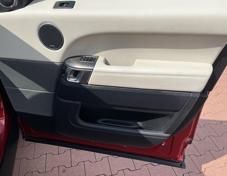 Land Rover Range Rover Sport SUV / Terénní 3,0 l 190 kw