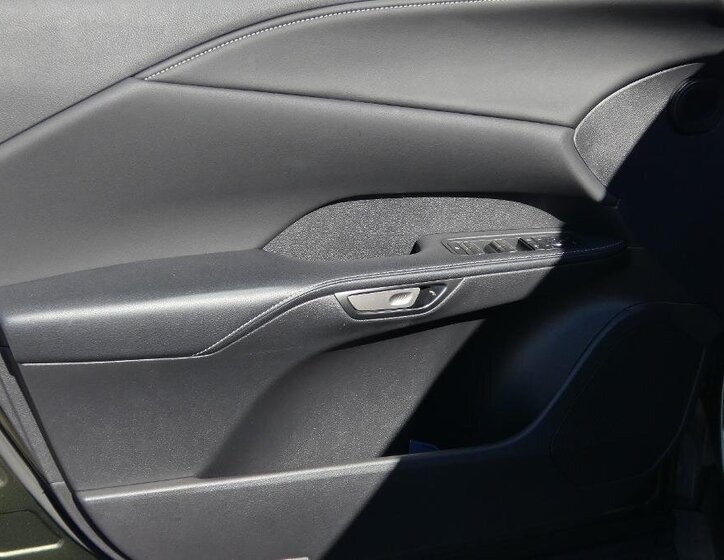 Lexus RX 350h SUV / Terénní 2,5 l 140 kw