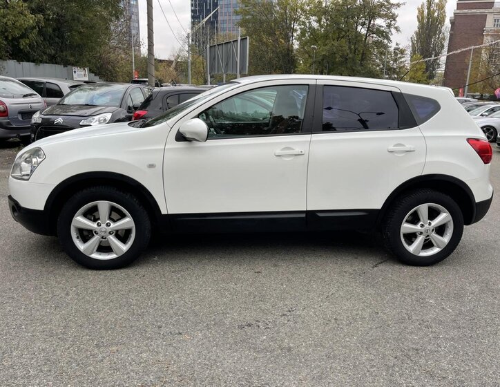 Nissan Qashqai SUV / Terénní 2,0 l 110 kw