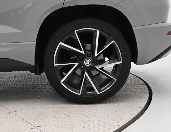 Škoda Karoq SUV / Terénní 1,5 l 110 kw