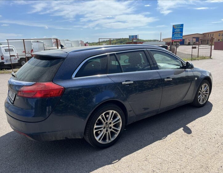 Opel Insignia Kombi 2,0 l 118 kw