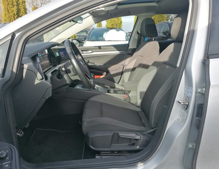 Volkswagen Golf Hatchback 1,5 l 96 kw