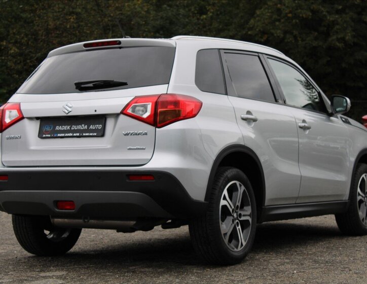 Suzuki Vitara SUV 1,6 l 88 kw
