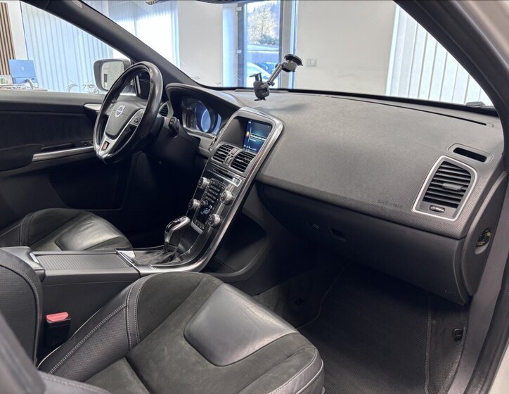 Volvo XC60 Kombi 2,4 l 140 kw