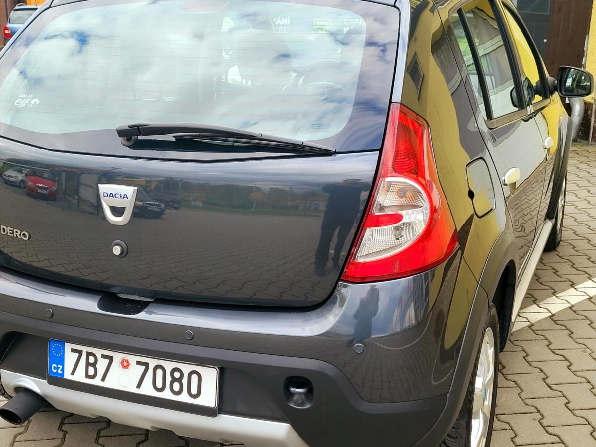 Dacia Sandero Hatchback 1,6 l 62 kw