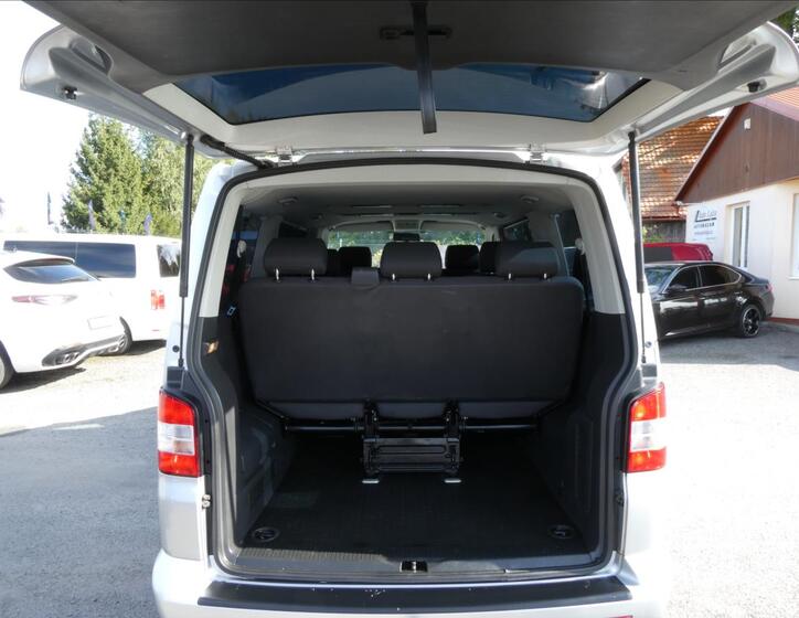 Volkswagen Caravelle 18