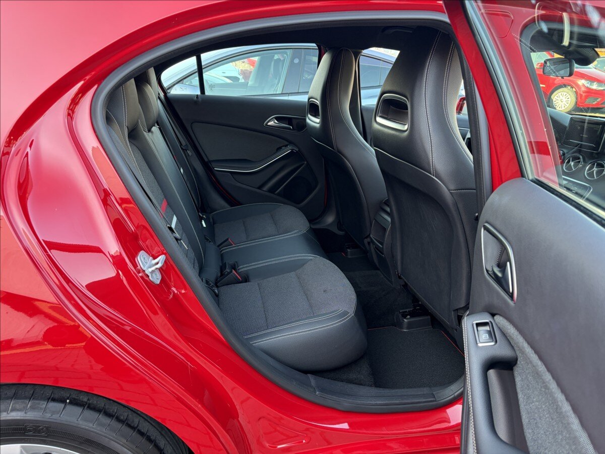 Mercedes-Benz Třídy A Hatchback 1,6 l 90 kw