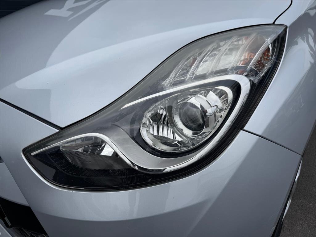 Hyundai ix20 MPV 1,4 l 66 kw