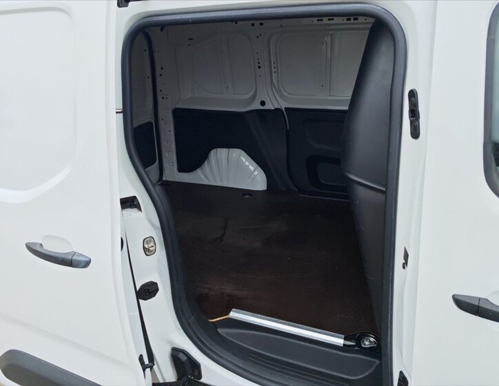 Peugeot Partner Ostatní 1,5 l 75 kw