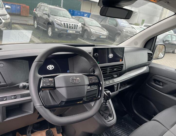 Toyota ProAce 6