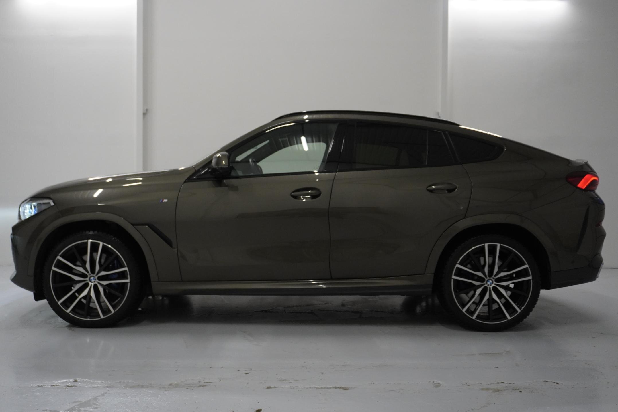 BMW X6 SUV 3,0 l 250 kw