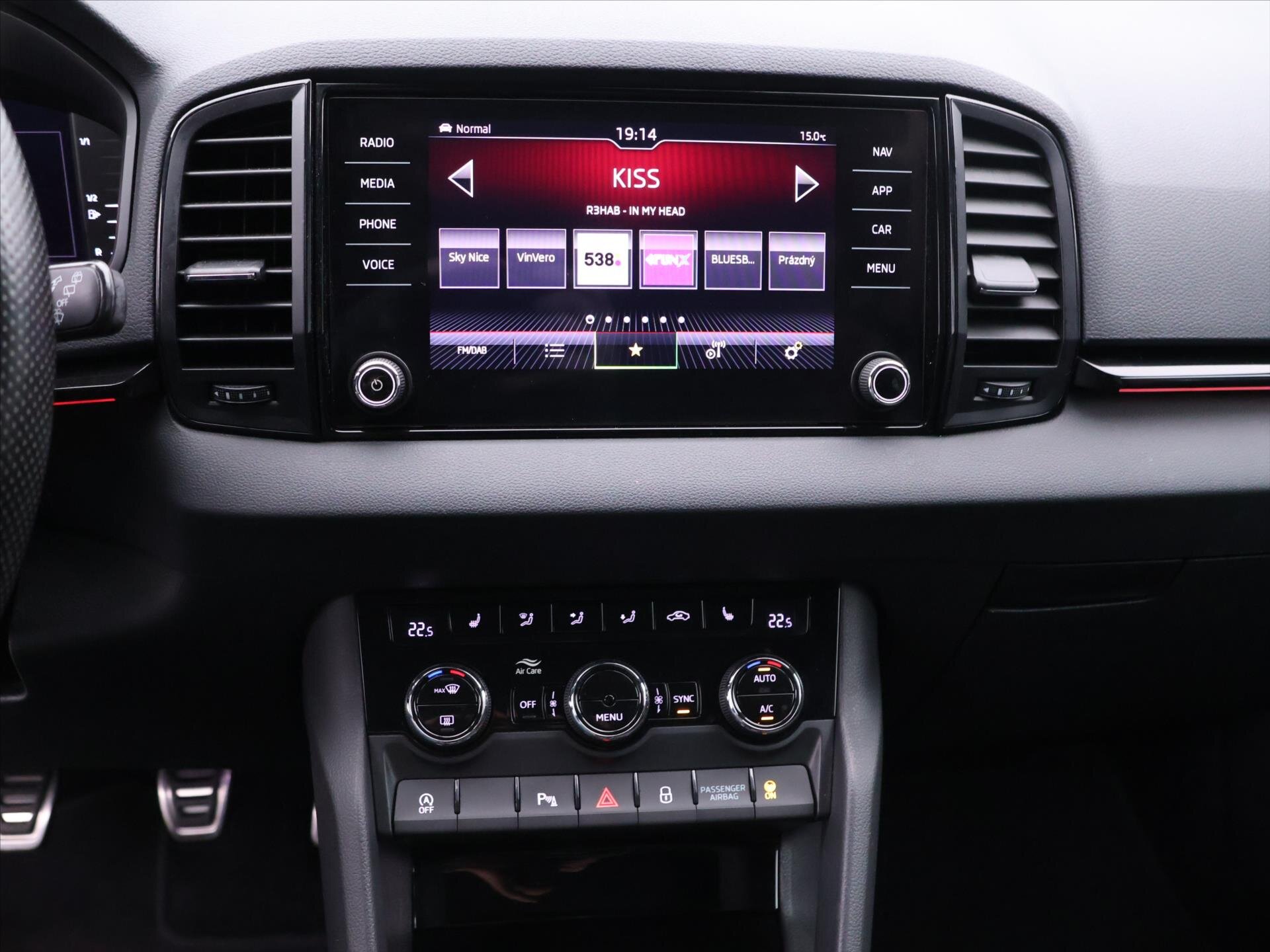 Škoda Karoq SUV / Terénní 1,5 l 110 kw