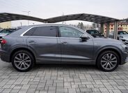Audi Q8 7