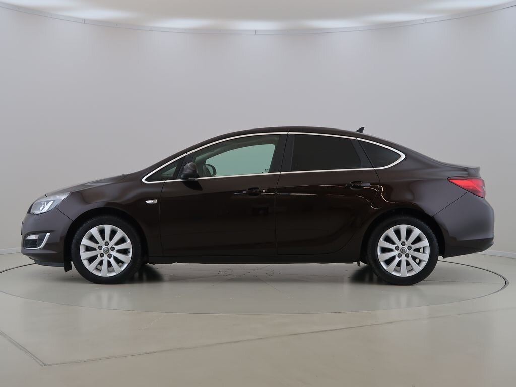 Opel Astra Sedan / Limuzína 1,6 l 100 kw