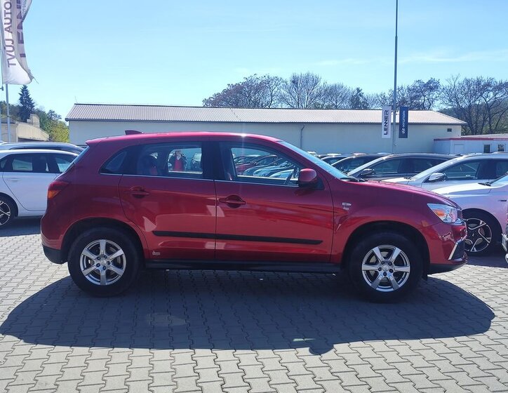 Mitsubishi ASX SUV / Terénní 1,6 l 86 kw