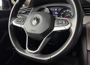 Volkswagen Passat 38