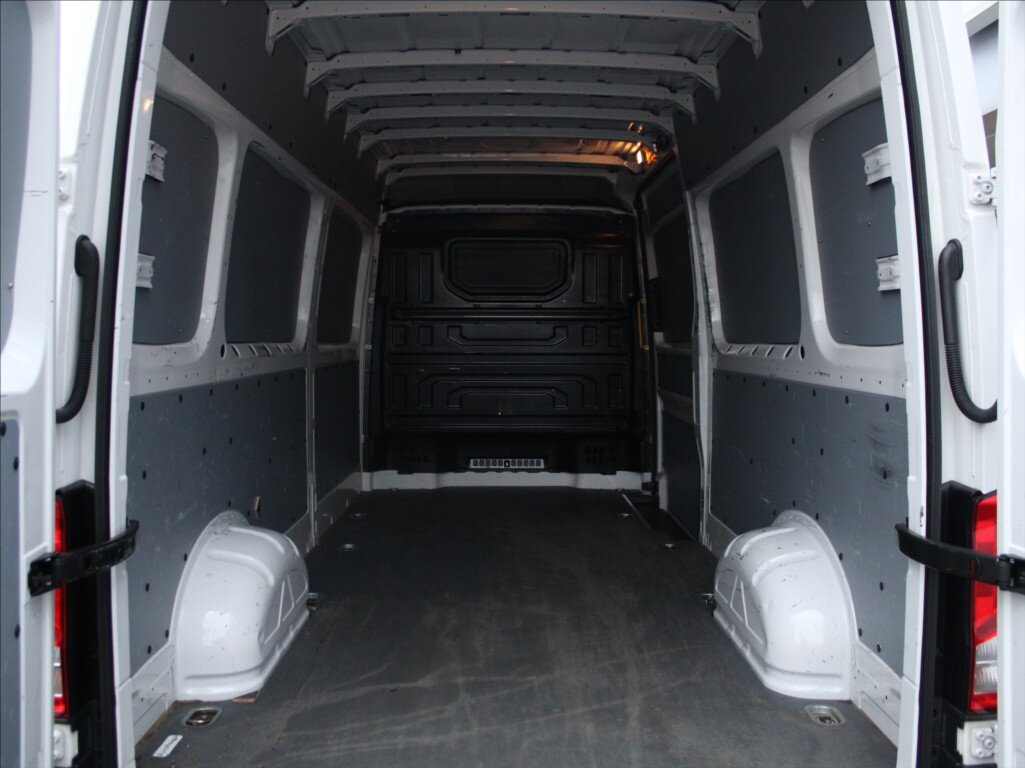 Volkswagen Crafter Skříň 2,0 l 103 kw