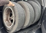 Toyota RAV4 SUV 2,2 l 100 kw