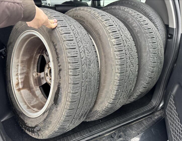 Toyota RAV4 SUV 2,2 l 100 kw