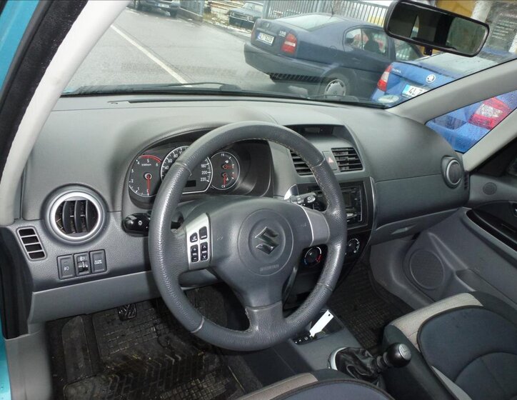 Suzuki SX4 Hatchback 1,9 l 88 kw