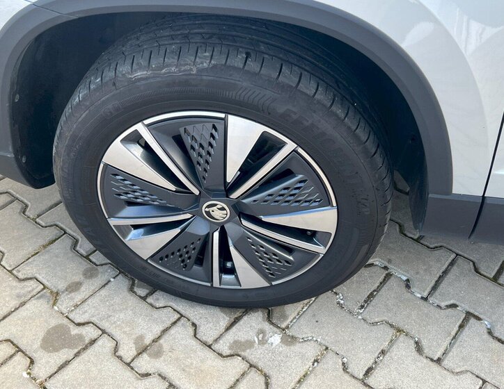 Škoda Karoq SUV 1,5 l 110 kw