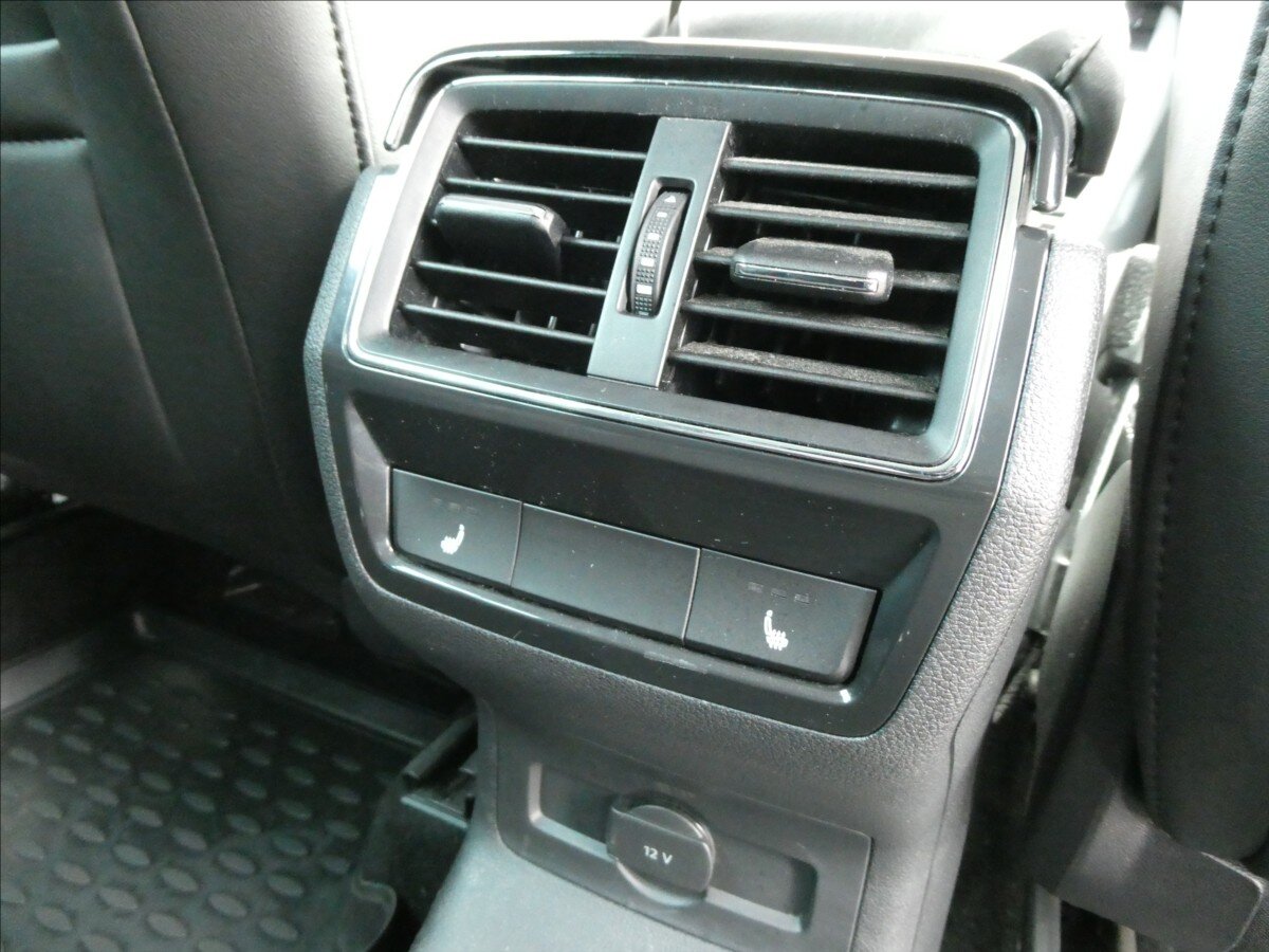 Škoda Karoq SUV / Terénní 2,0 l 110 kw