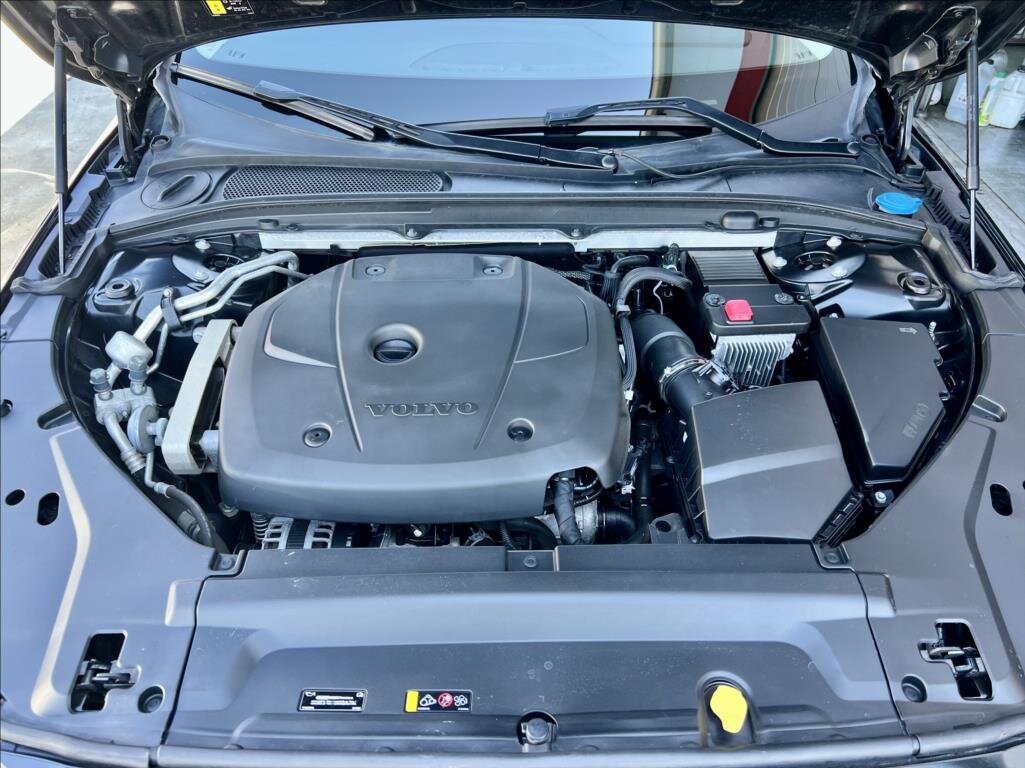 Volvo V90 Kombi 2,0 l 140 kw