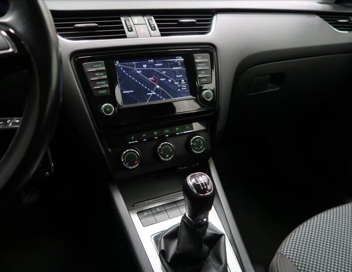 Škoda Octavia Kombi 2,0 l 110 kw