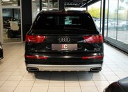 Audi Q7 5