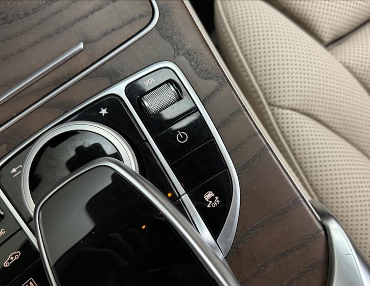 Mercedes-Benz GLC SUV / Terénní 2,1 l 150 kw