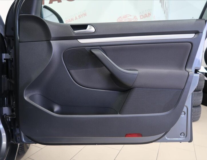 Volkswagen Golf Hatchback 1,4 l 59 kw