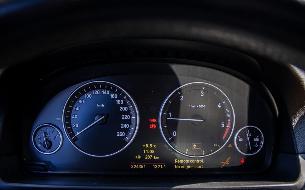 BMW Řada 5 Sedan / Limuzína 2,0 l 120 kw