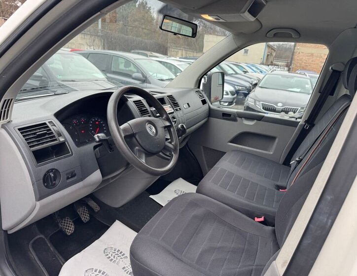 Volkswagen Transporter 23