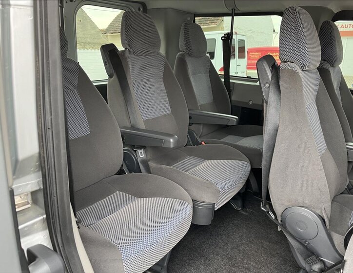 Peugeot Boxer Kombi 2,2 l 88 kw