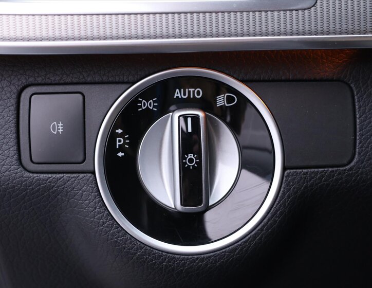 Mercedes-Benz Třídy E Kombi 3,0 l 185 kw