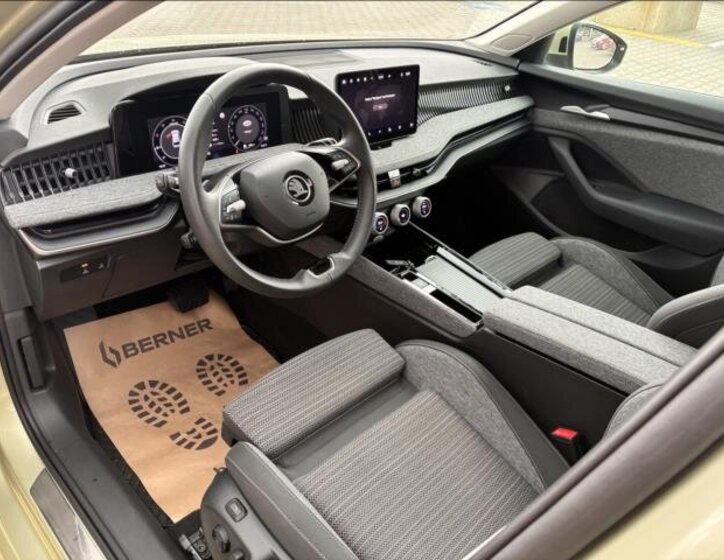 Škoda Superb Kombi 2,0 l 110 kw