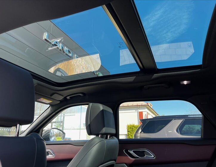 Land Rover Range Rover Velar SUV / Terénní 3,0 l 221 kw