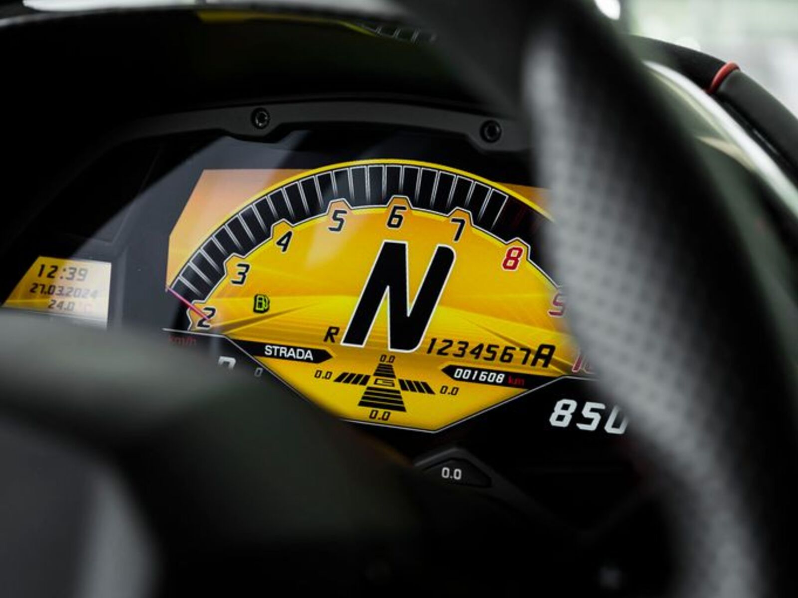 Lamborghini Aventador 29