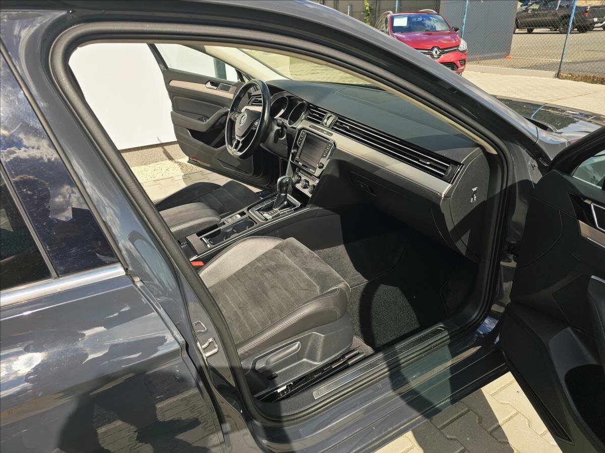 Volkswagen Passat Kombi 1,4 l 110 kw