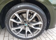 BMW X7 SUV / Terénní 4,4 l 390 kw