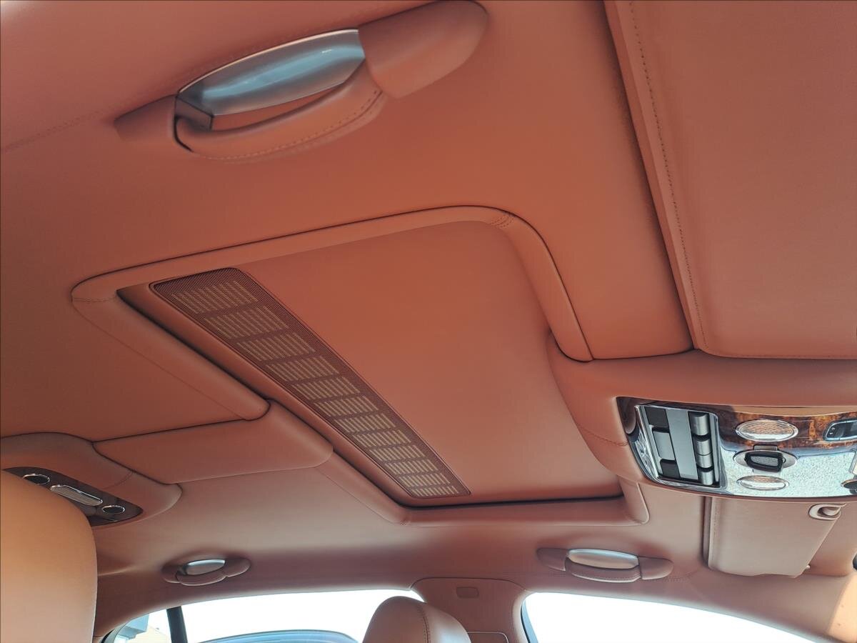 Bentley Continental Flying Spur Sedan / Limuzína 6,0 l 412 kw