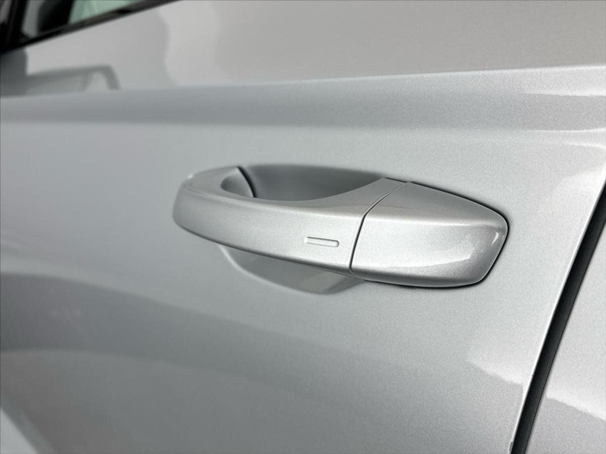 Škoda Karoq SUV / Terénní 1,5 l 110 kw