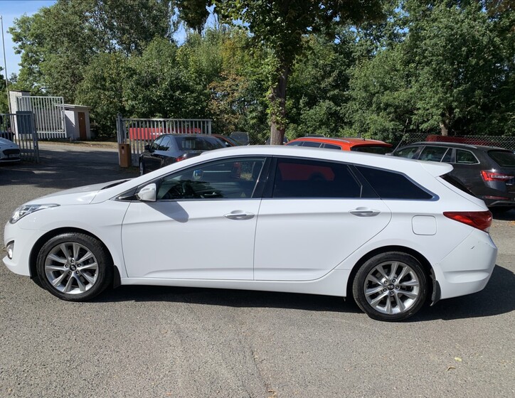 Hyundai i40 8