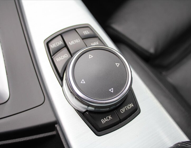 BMW Řada 3 Kombi 3,0 l 190 kw