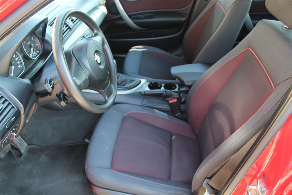 BMW Řada 1 Hatchback 2,0 l 105 kw