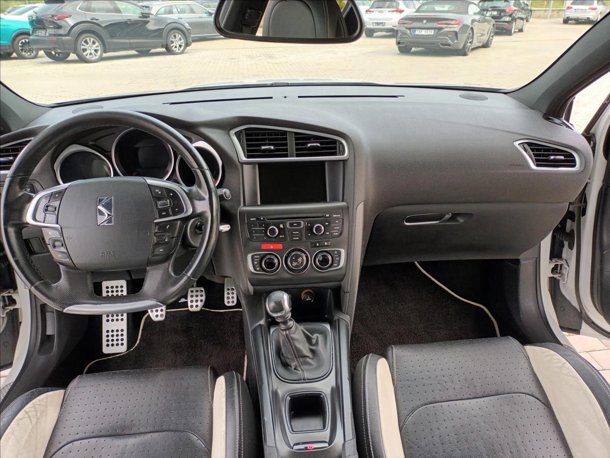 Citroën DS4 Hatchback 1,6 l 147 kw