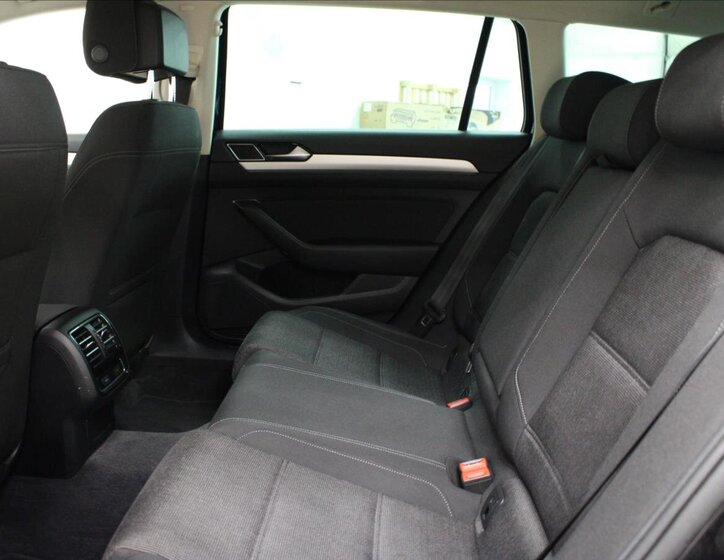 Volkswagen Passat 14