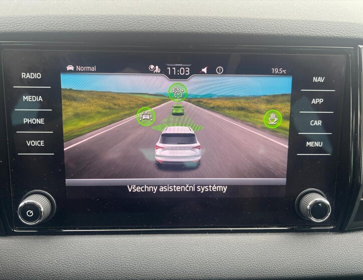 Škoda Karoq SUV 1,5 l 110 kw