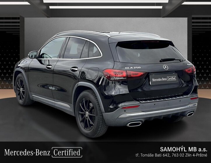 Mercedes-Benz GLA SUV 2,0 l 165 kw